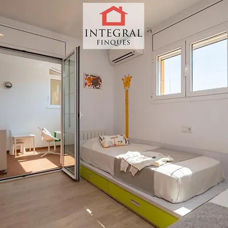 Holiday home Jumping House In